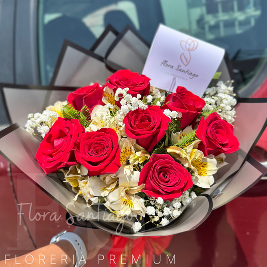 Ramo con 8 rosas rojas y Alstroemeria,