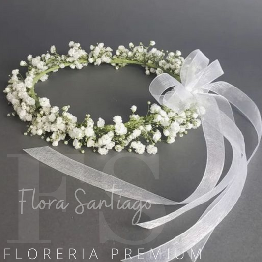 Coronas de flores blancas